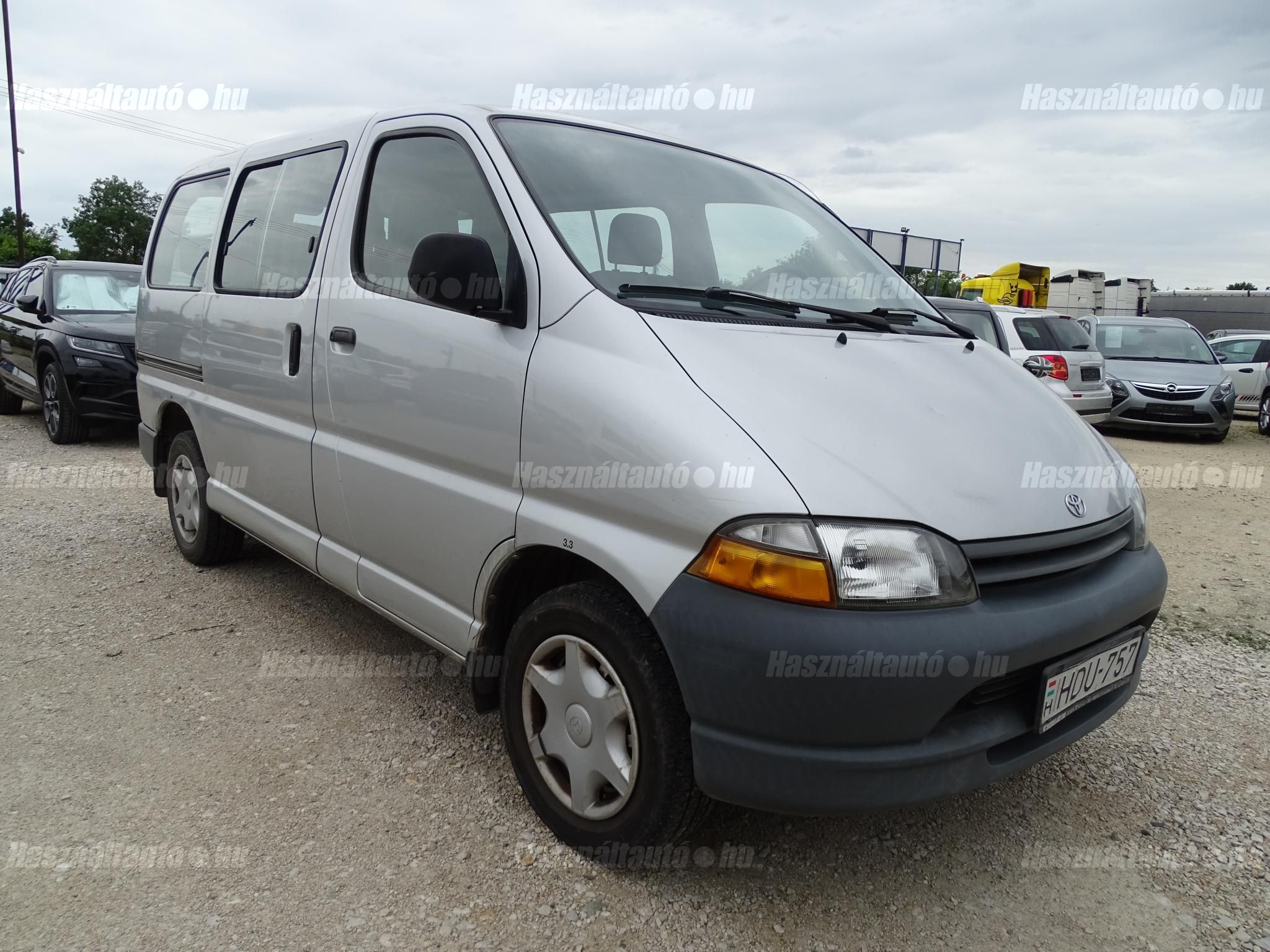 TOYOTA HIACE 2000/1 - 1