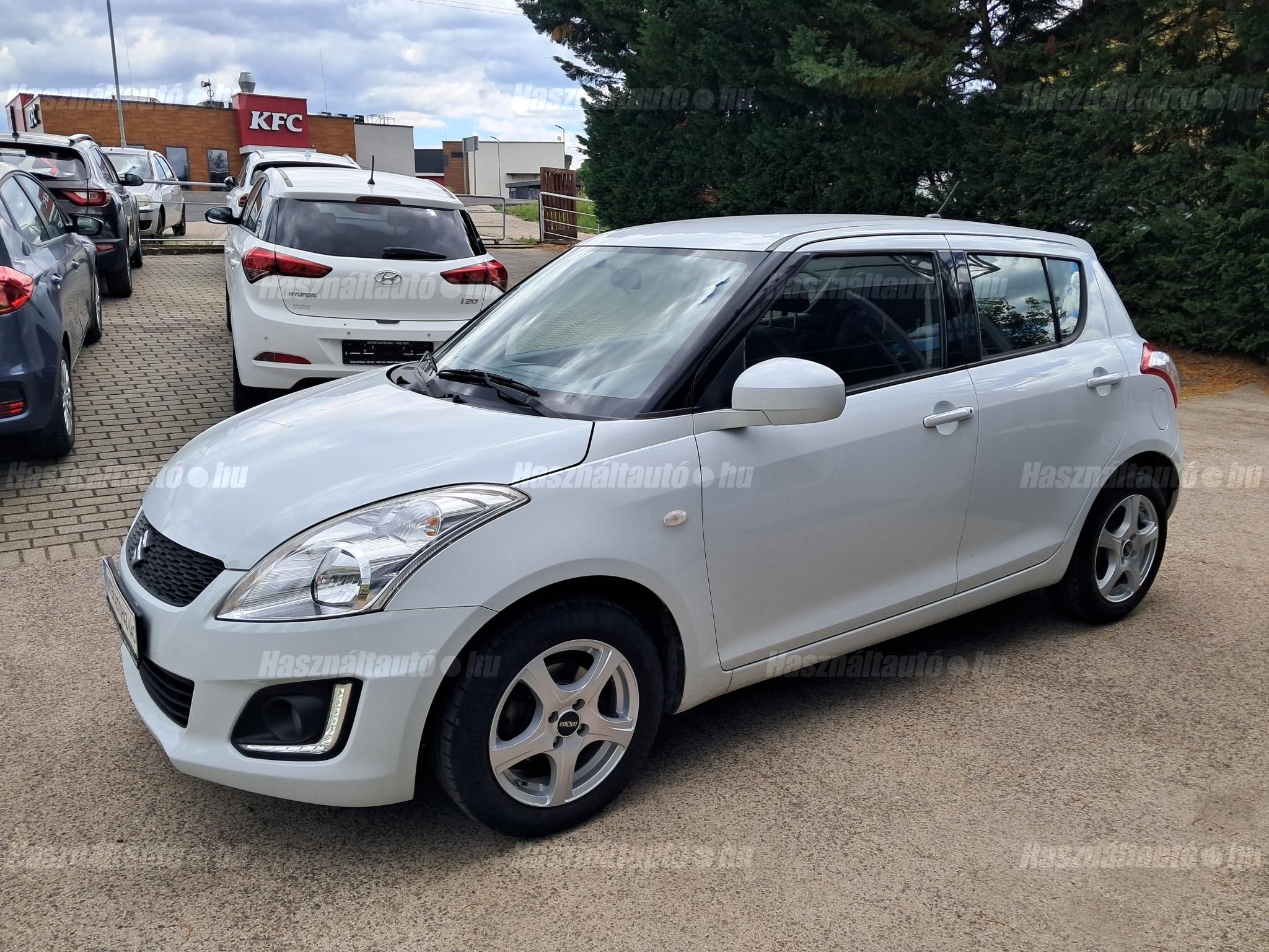 SUZUKI SWIFT 2015/9 - 1