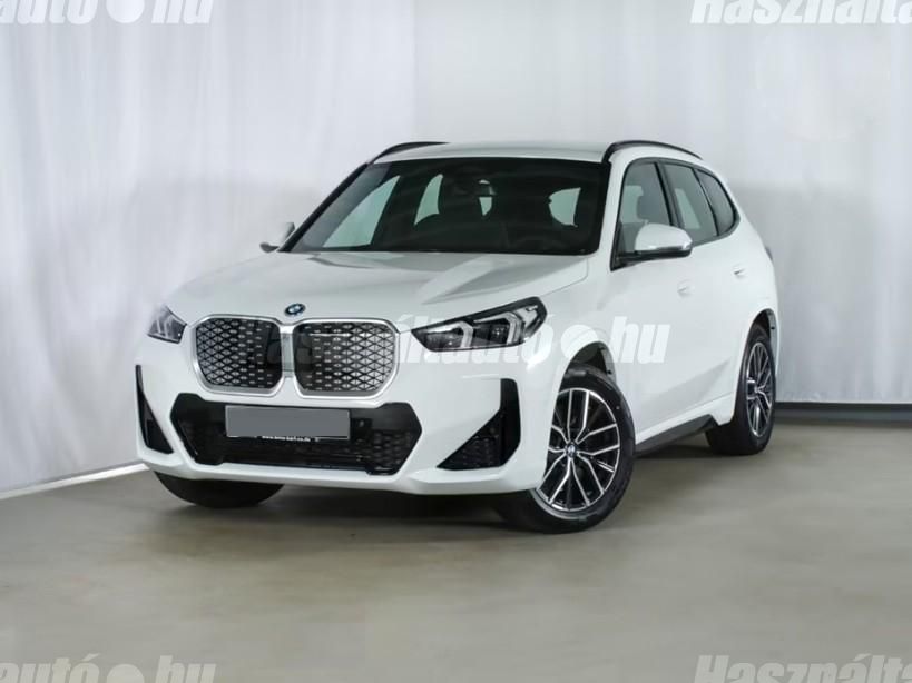 BMW IX1 2026 - 1