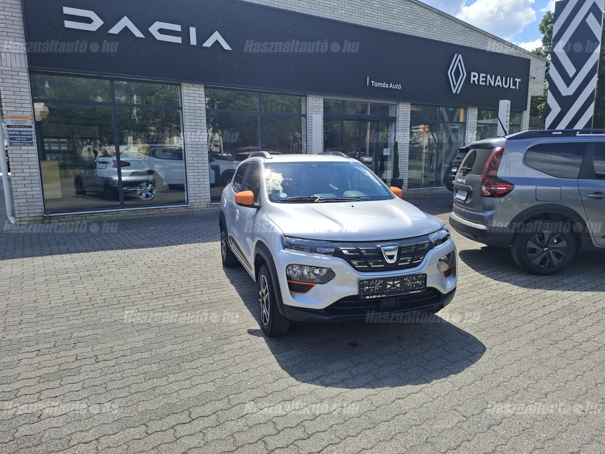DACIA SPRING 2022/8 - 1