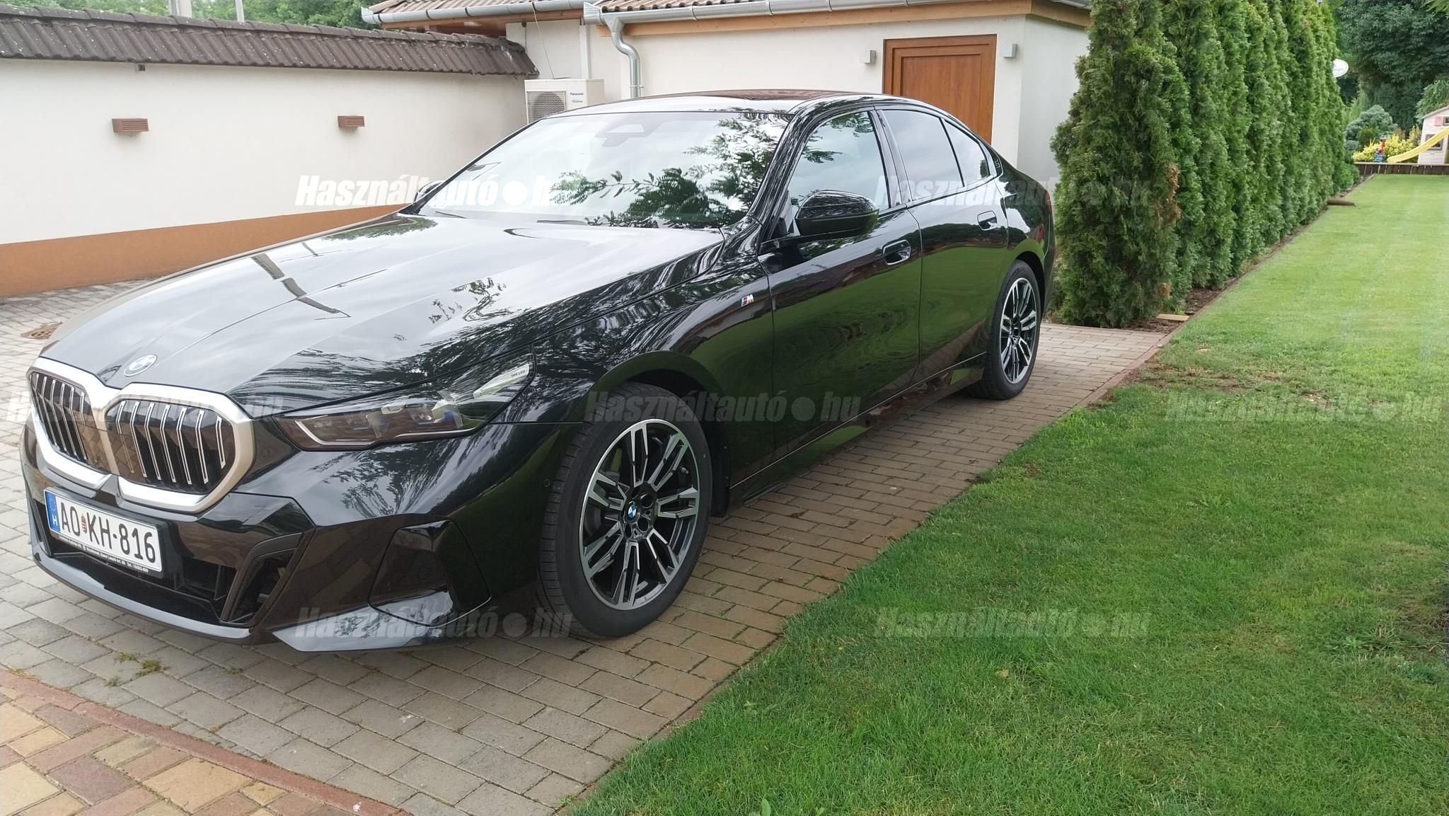 BMW 520 2024/8 - 1