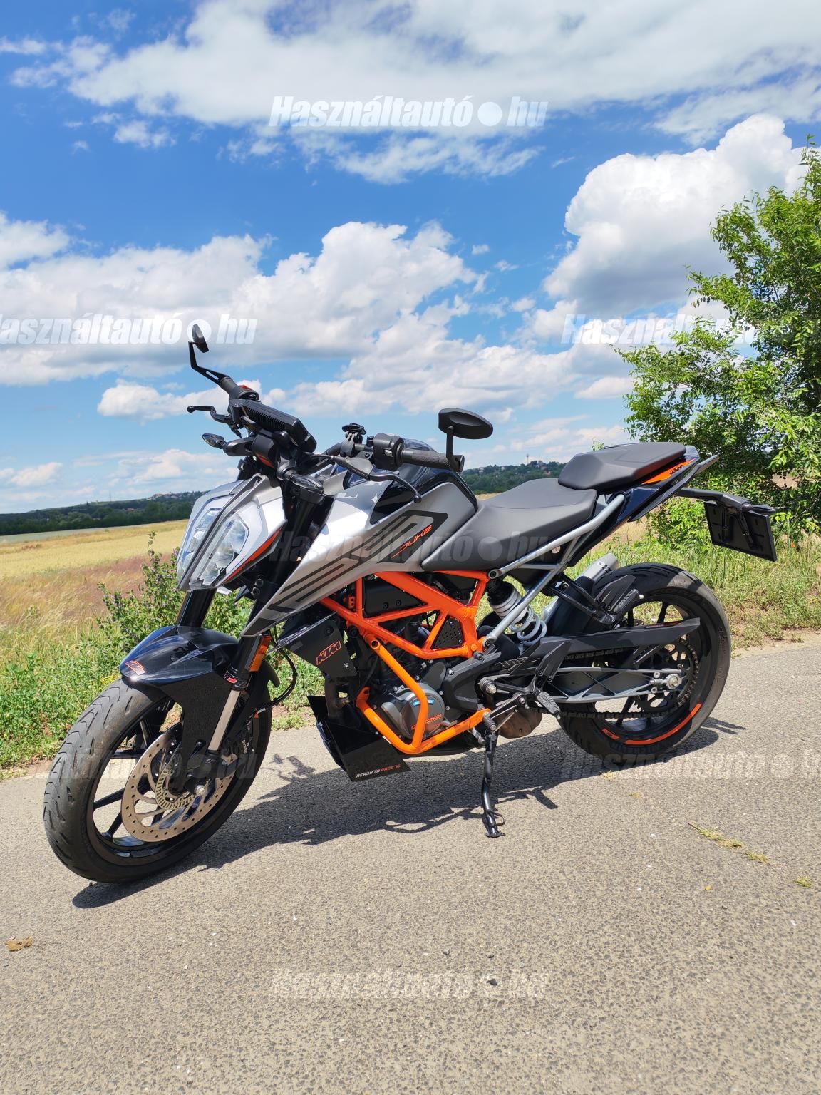 KTM 125 DUKE 2021/10 - 1