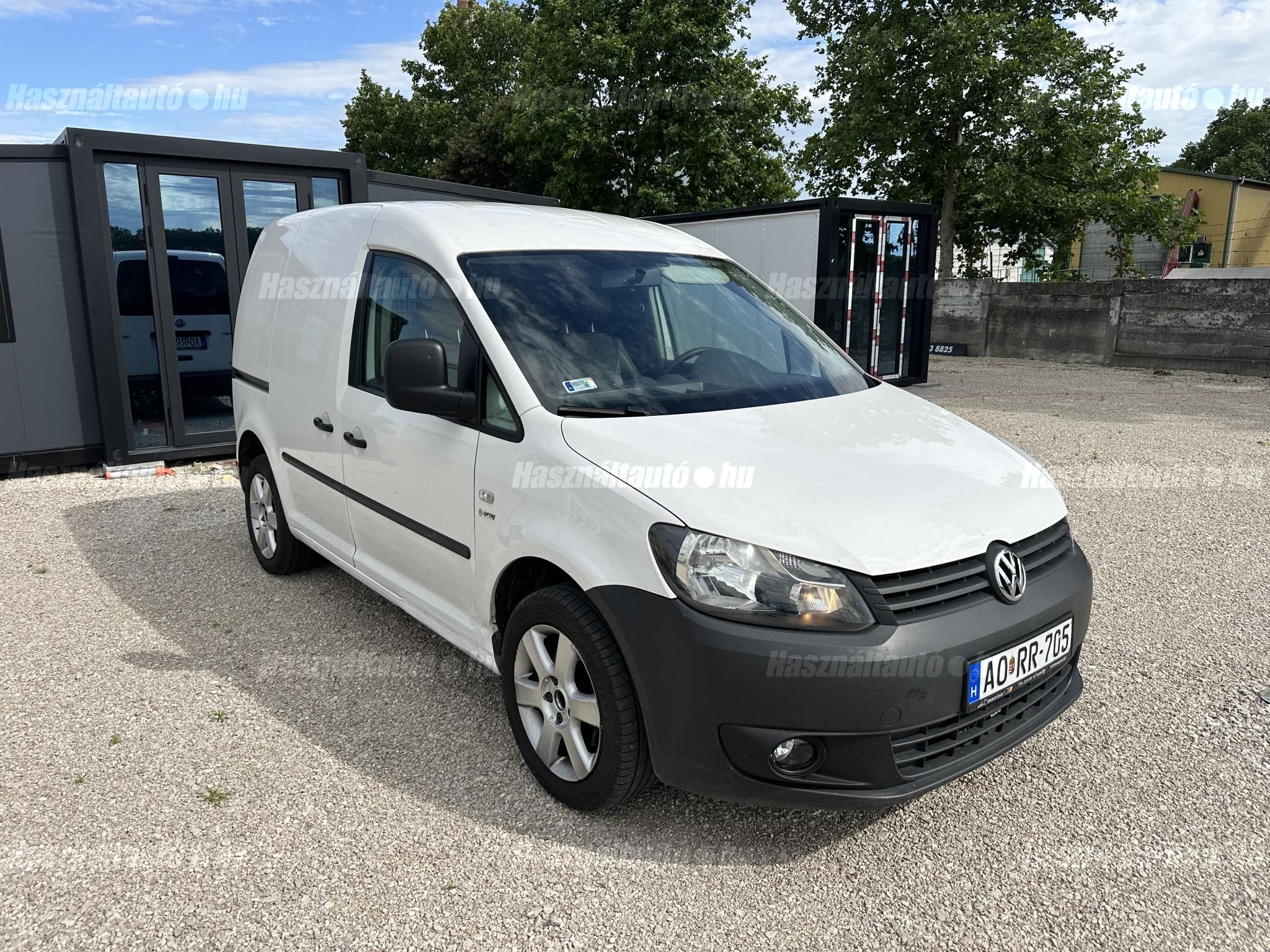 VOLKSWAGEN CADDY 2013 - 1