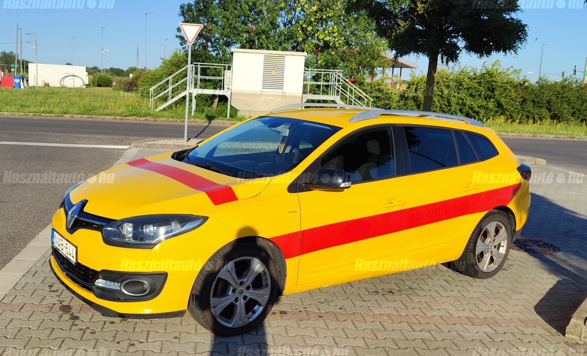 RENAULT MEGANE 2015/4 - 1