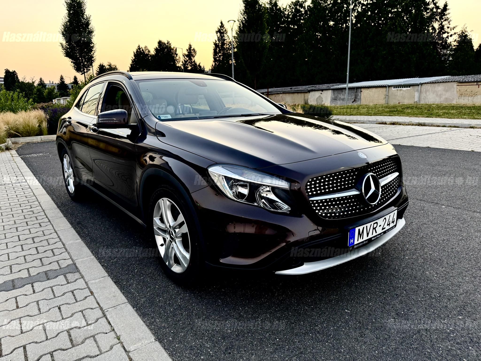 MERCEDES-BENZ GLA 200 2014/8 - 1