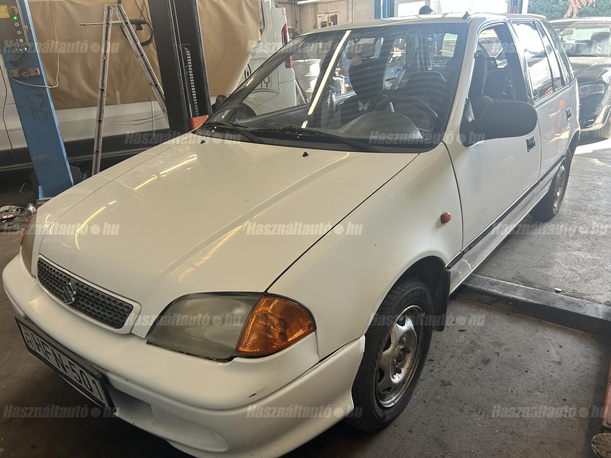 SUZUKI SWIFT 2000 - 1