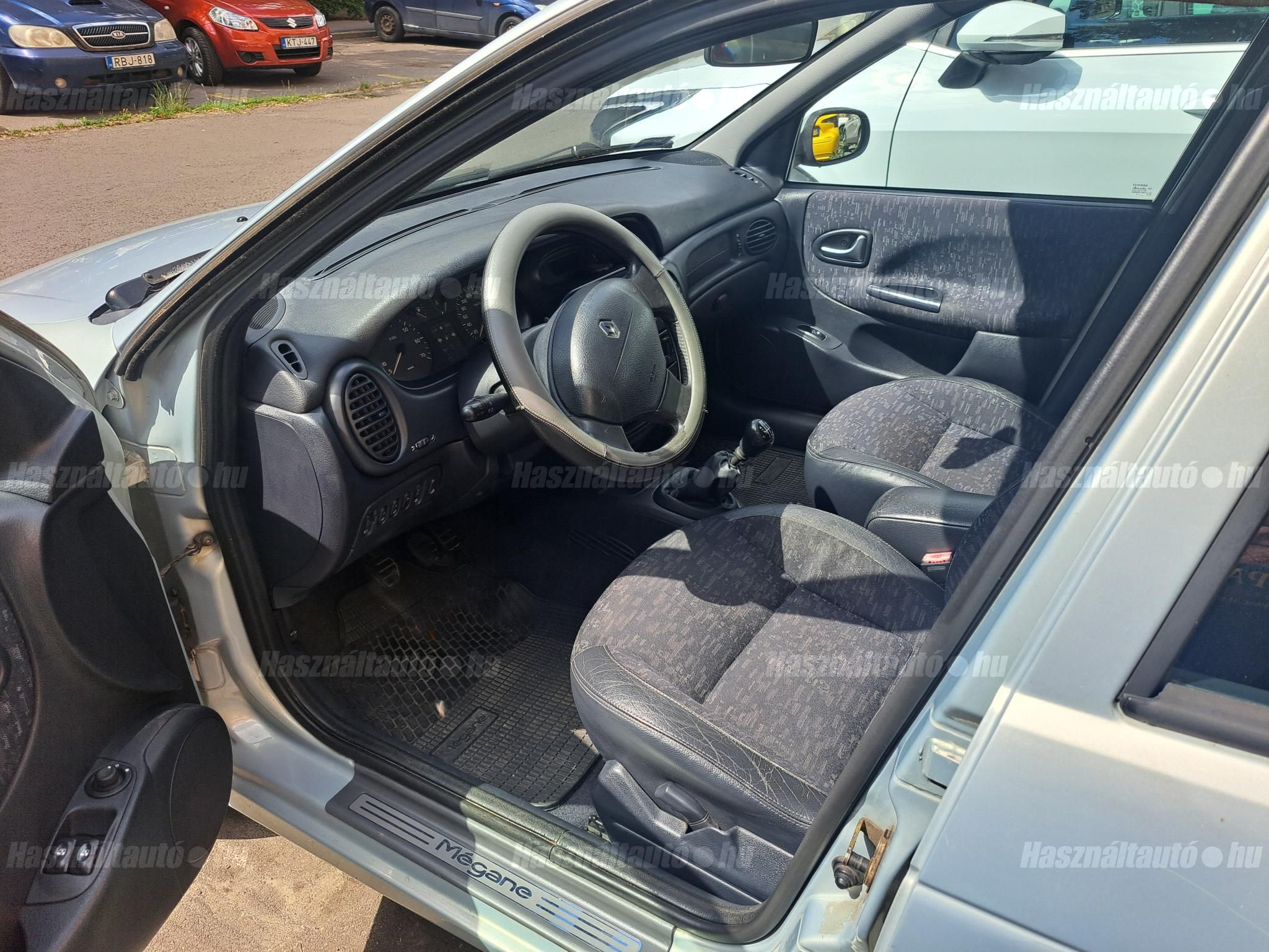 RENAULT MEGANE 2002/6 - 1