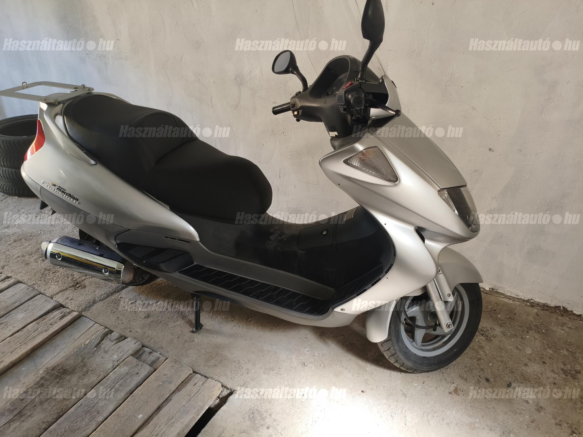 HONDA FES 250 2005/11 - 1