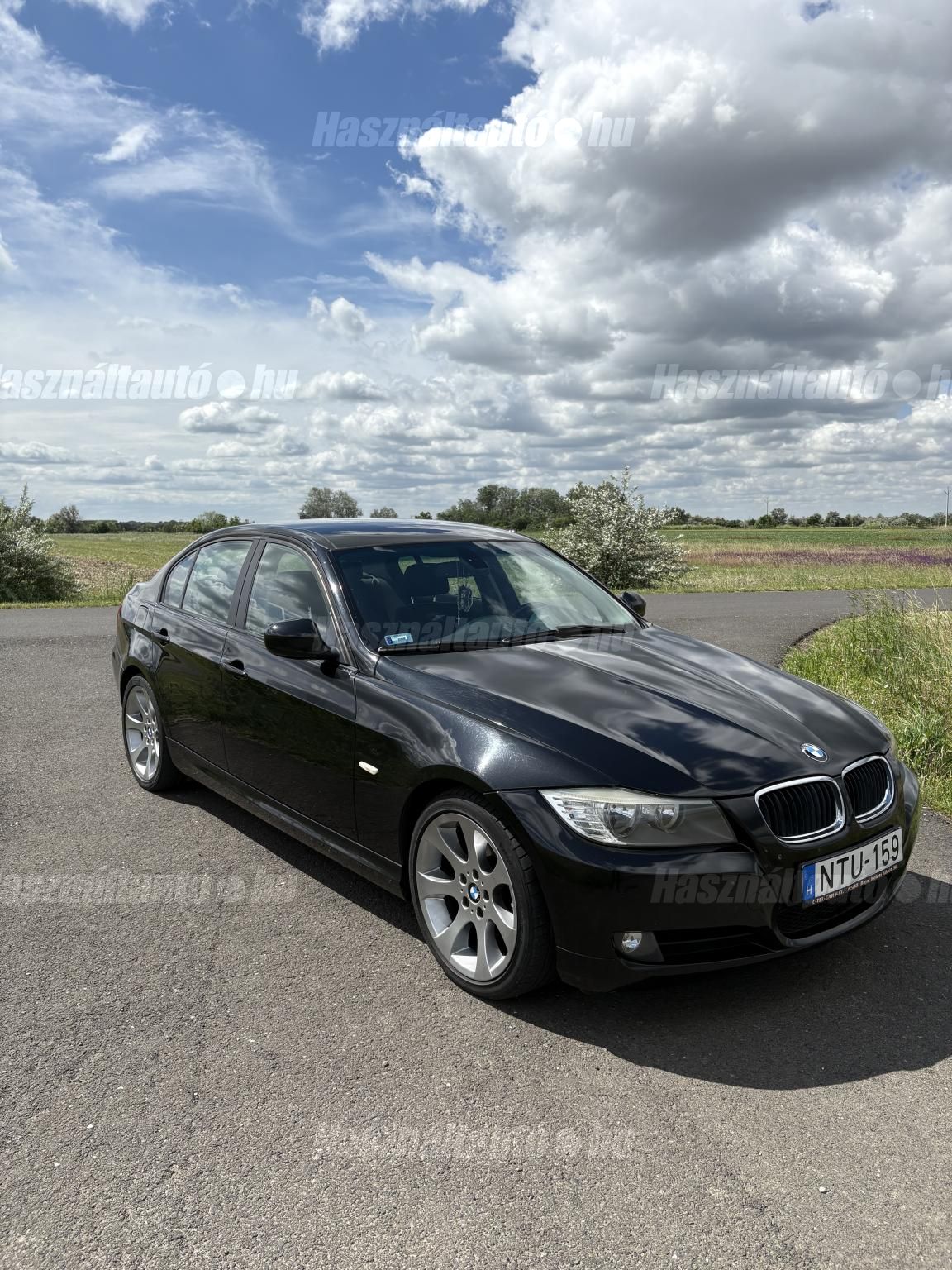 BMW 320 2010/3 - 1