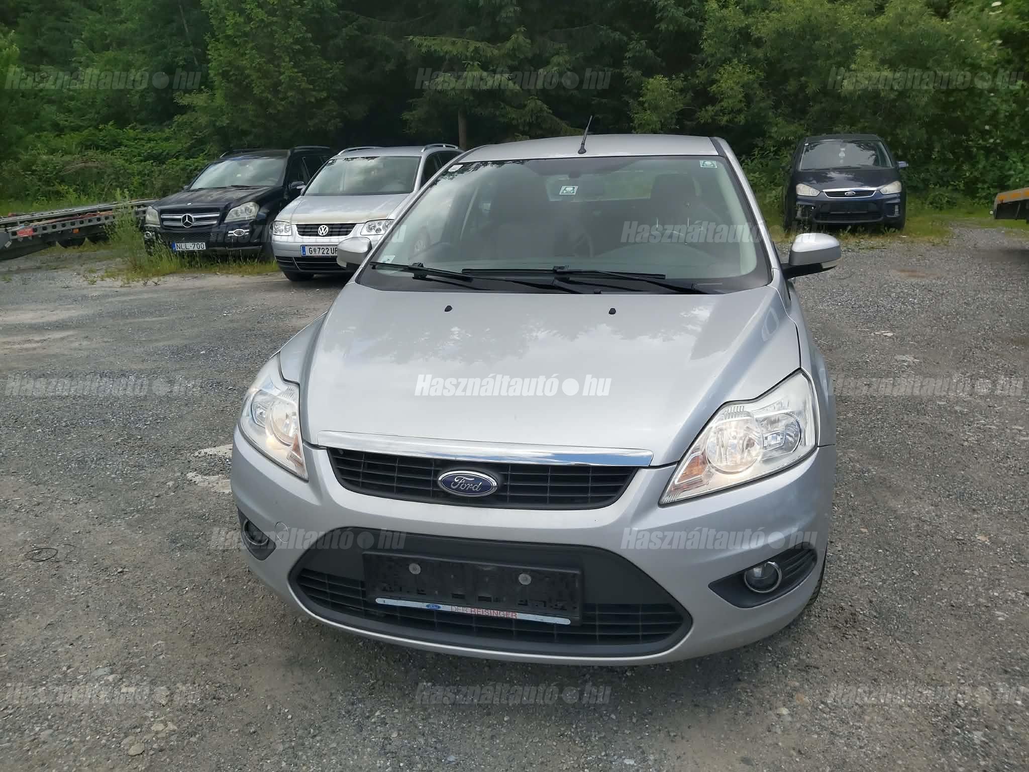 FORD FOCUS 2010 - 1