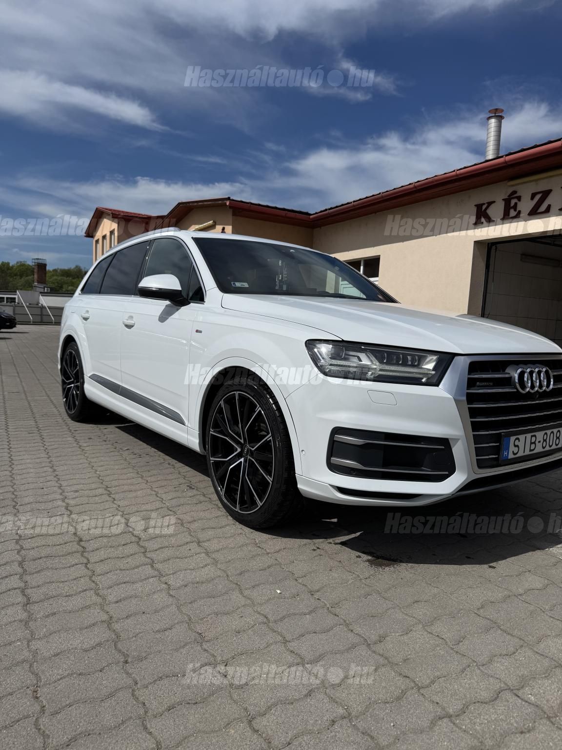AUDI Q7 2015/12 - 1