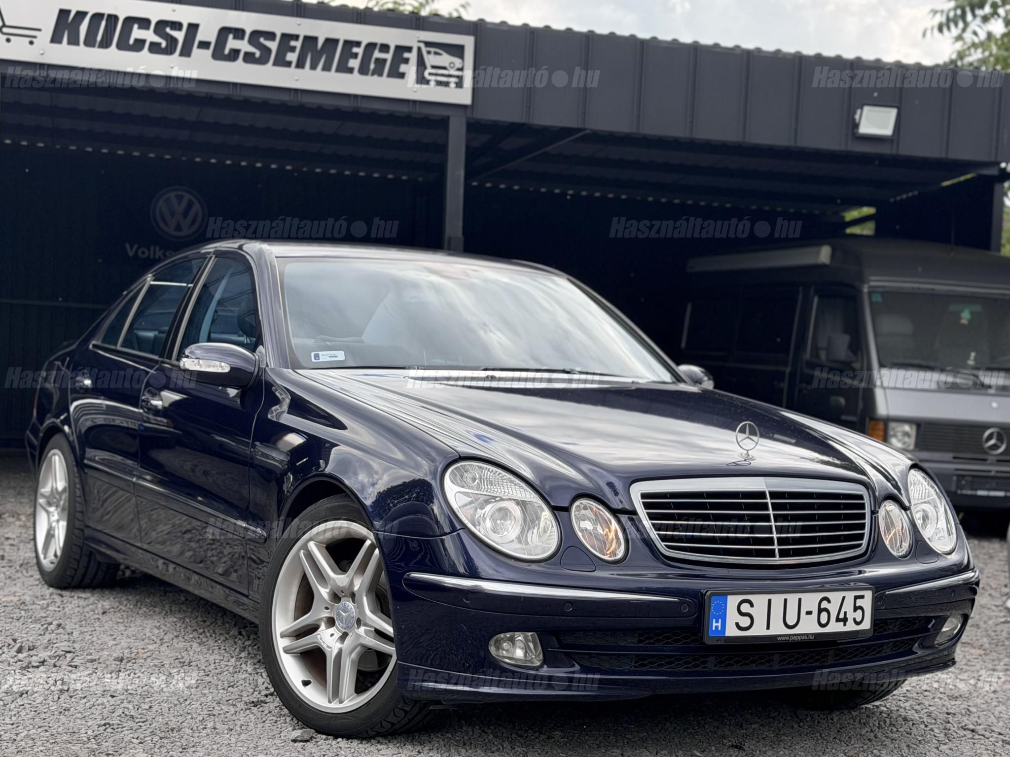 MERCEDES-BENZ E 220 2002 - 1