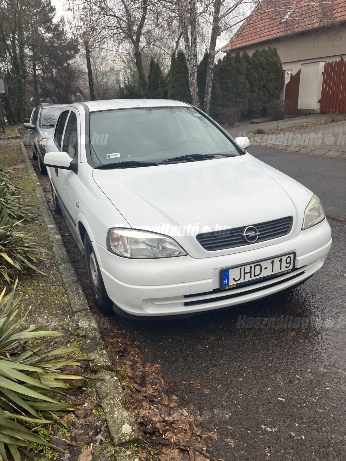 OPEL ASTRA 2004/6 - 1