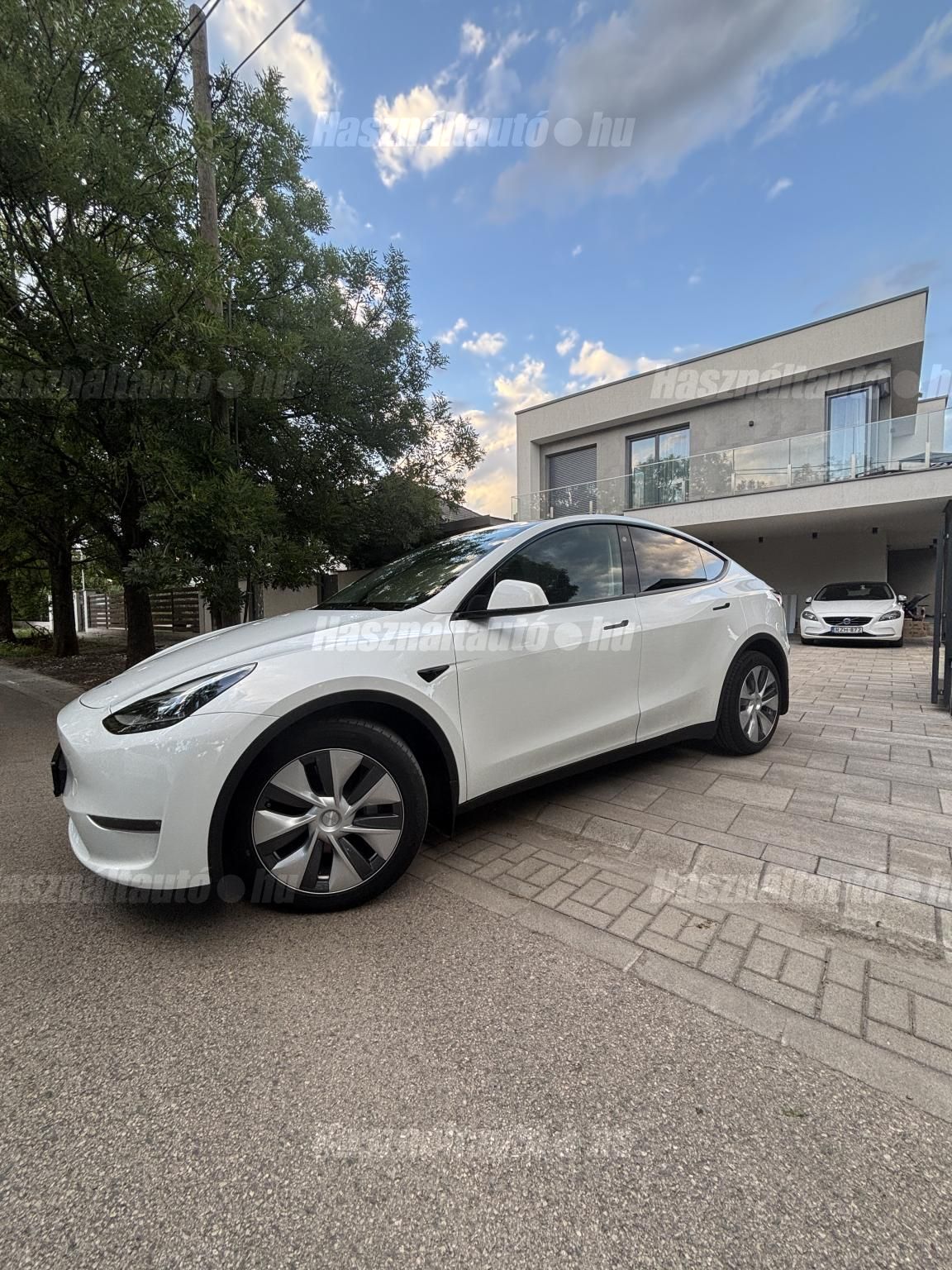 TESLA MODEL Y 2022/12 - 1