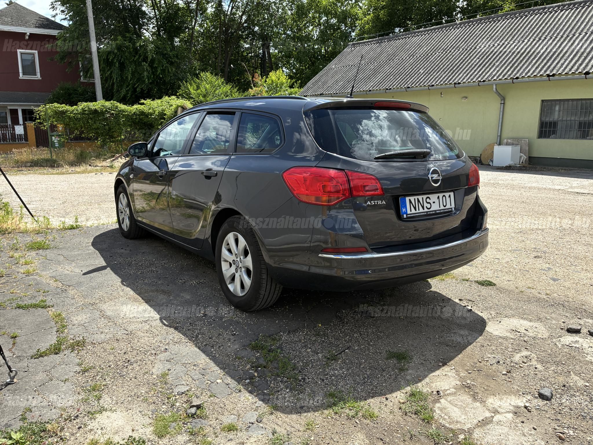 OPEL ASTRA 2015/6 - 1