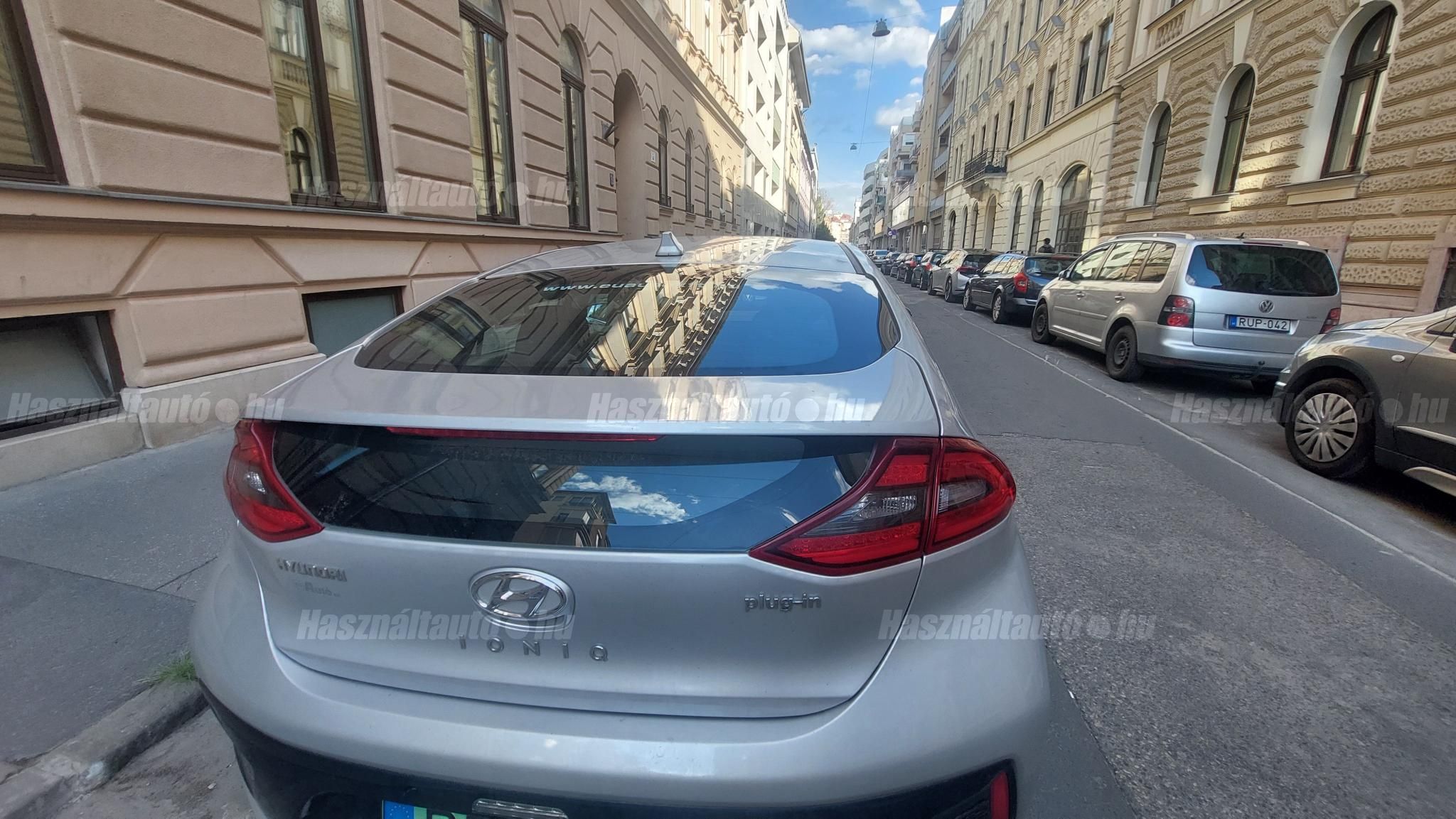 HYUNDAI IONIQ 2017/12 - 1