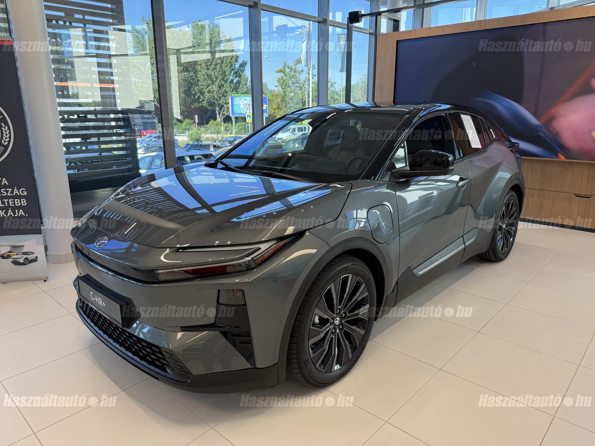 TOYOTA C-HR 2026 - 1