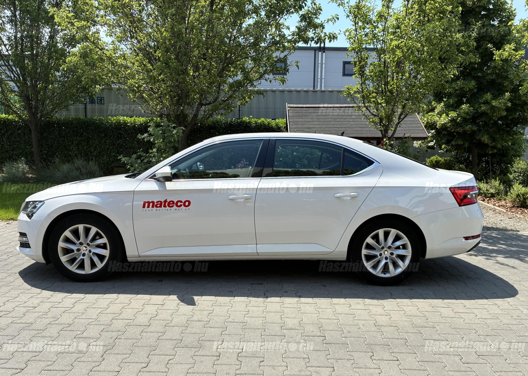 SKODA SUPERB 2021/4 - 1