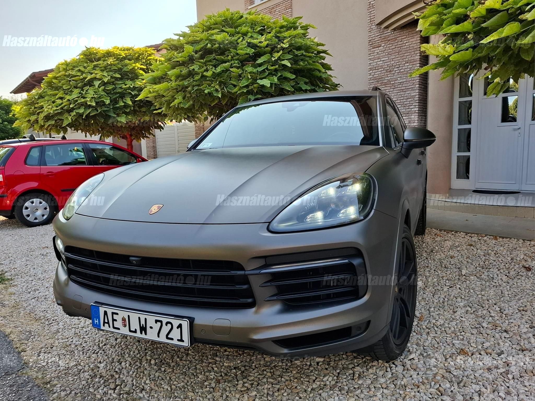 PORSCHE CAYENNE 2018/8 - 1