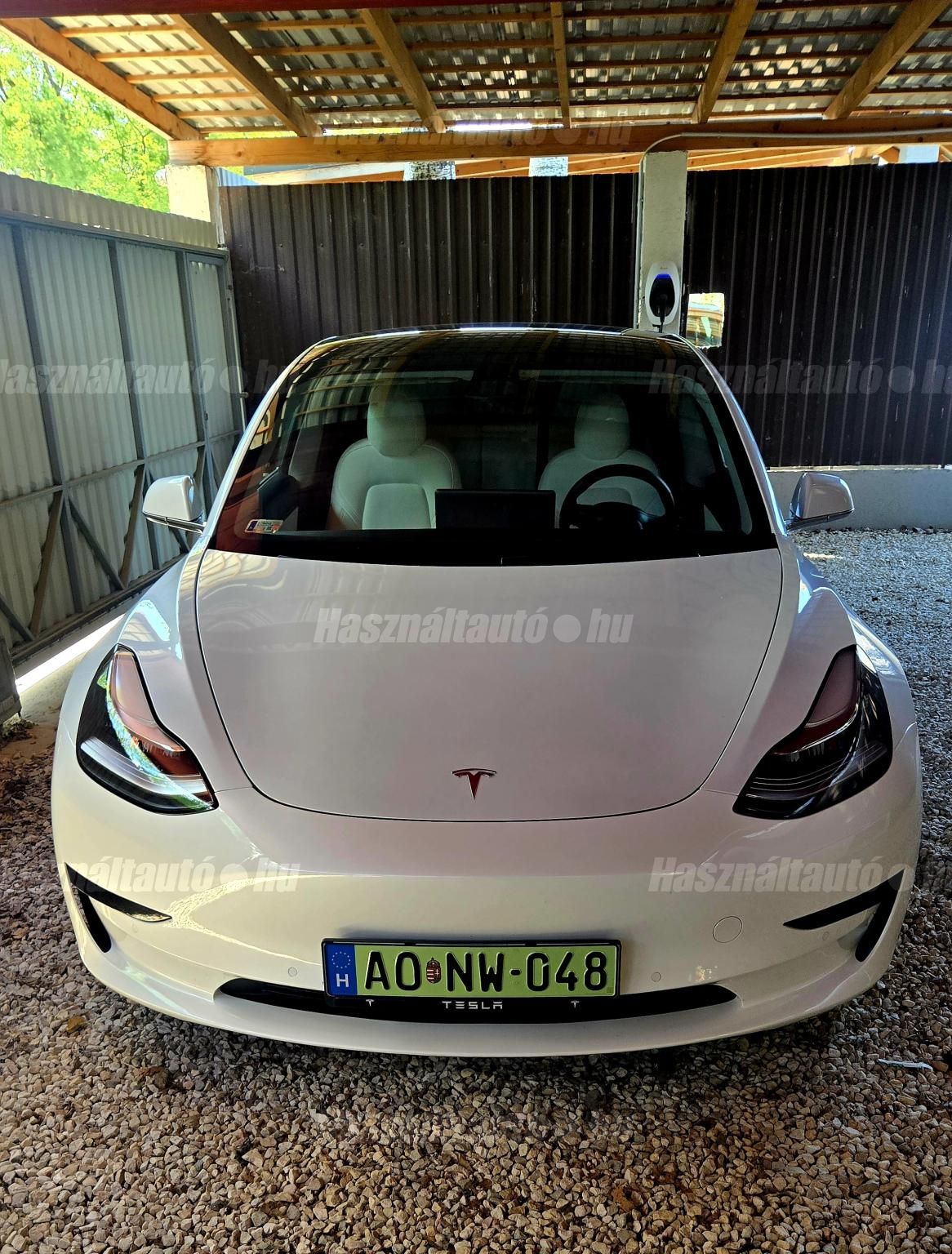 TESLA MODEL 3 2020/8 - 1