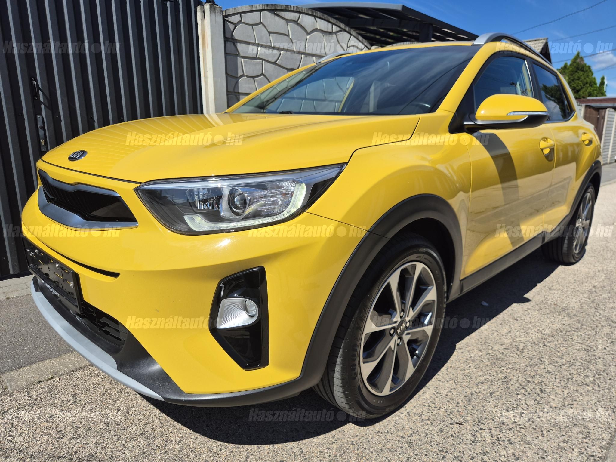 KIA STONIC 2017/12 - 1