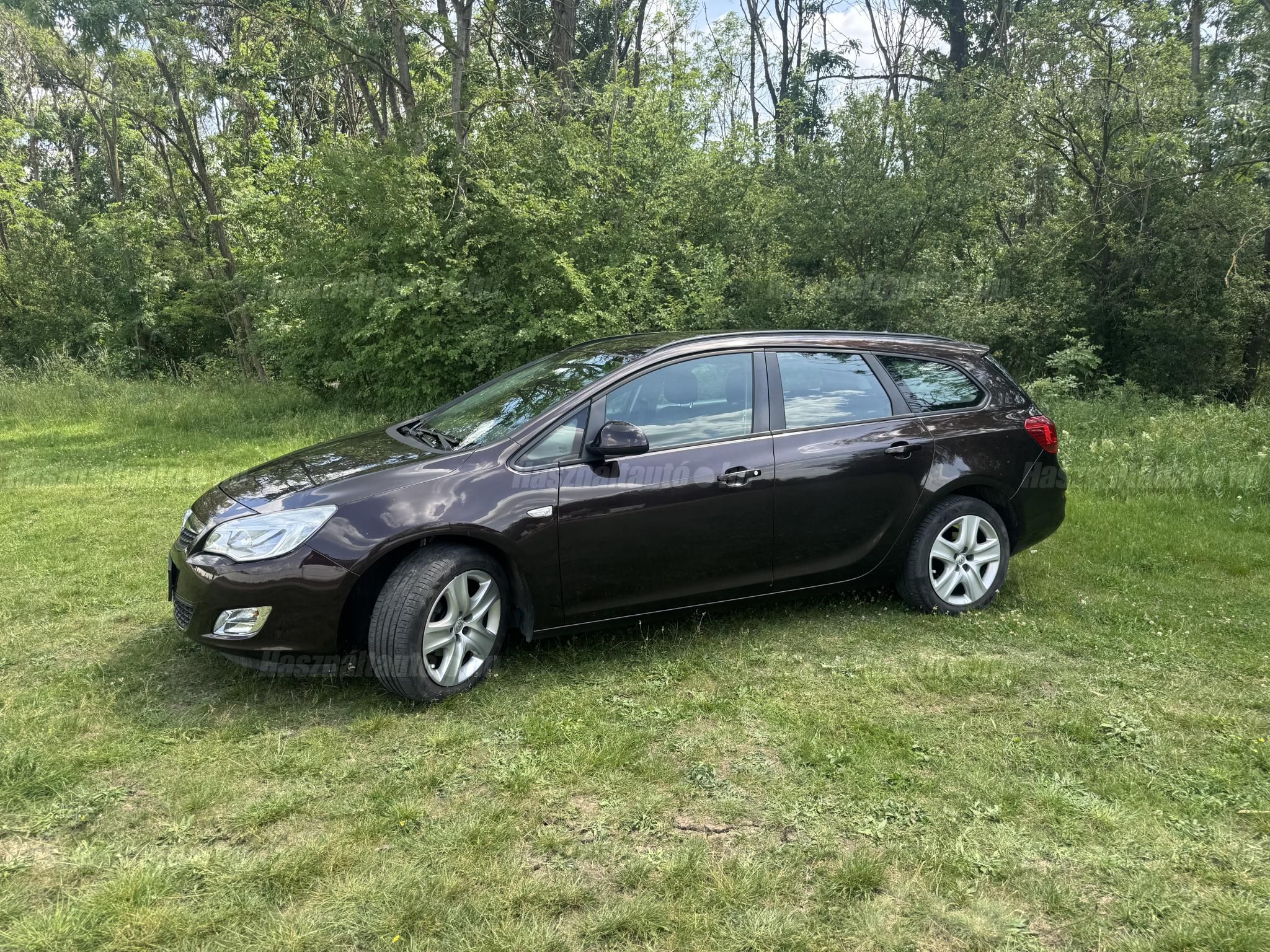 OPEL ASTRA J 2012 - 1