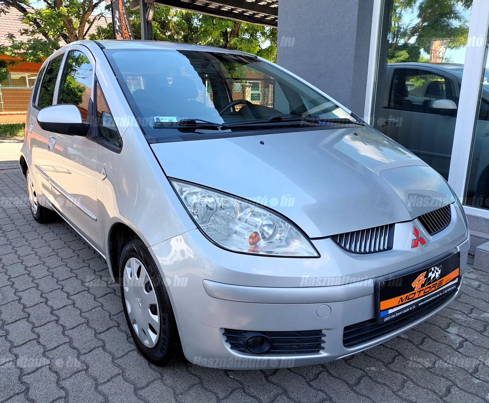 MITSUBISHI COLT 2008/8 - 1