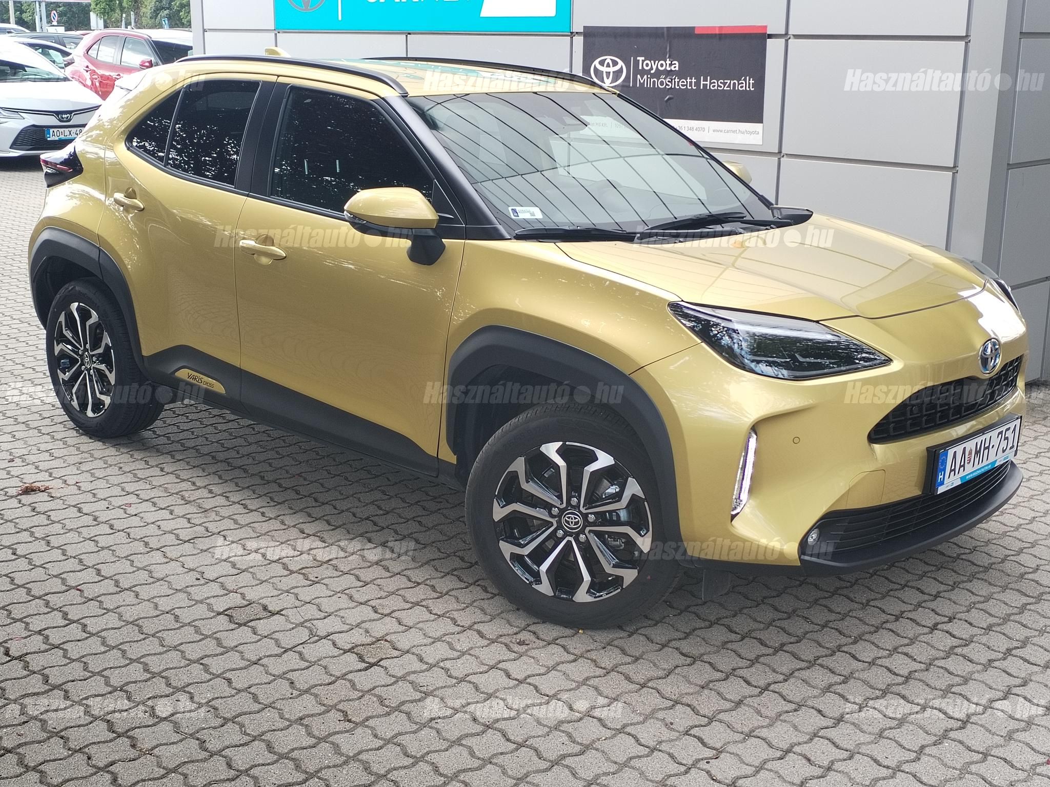TOYOTA YARIS CROSS 2023/4 - 1