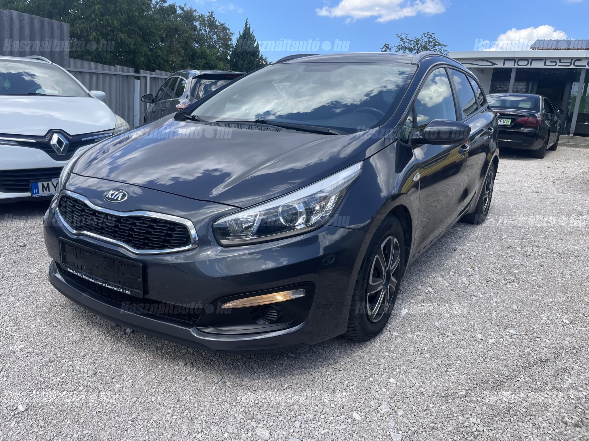 KIA CEE'D 2016/10 - 1