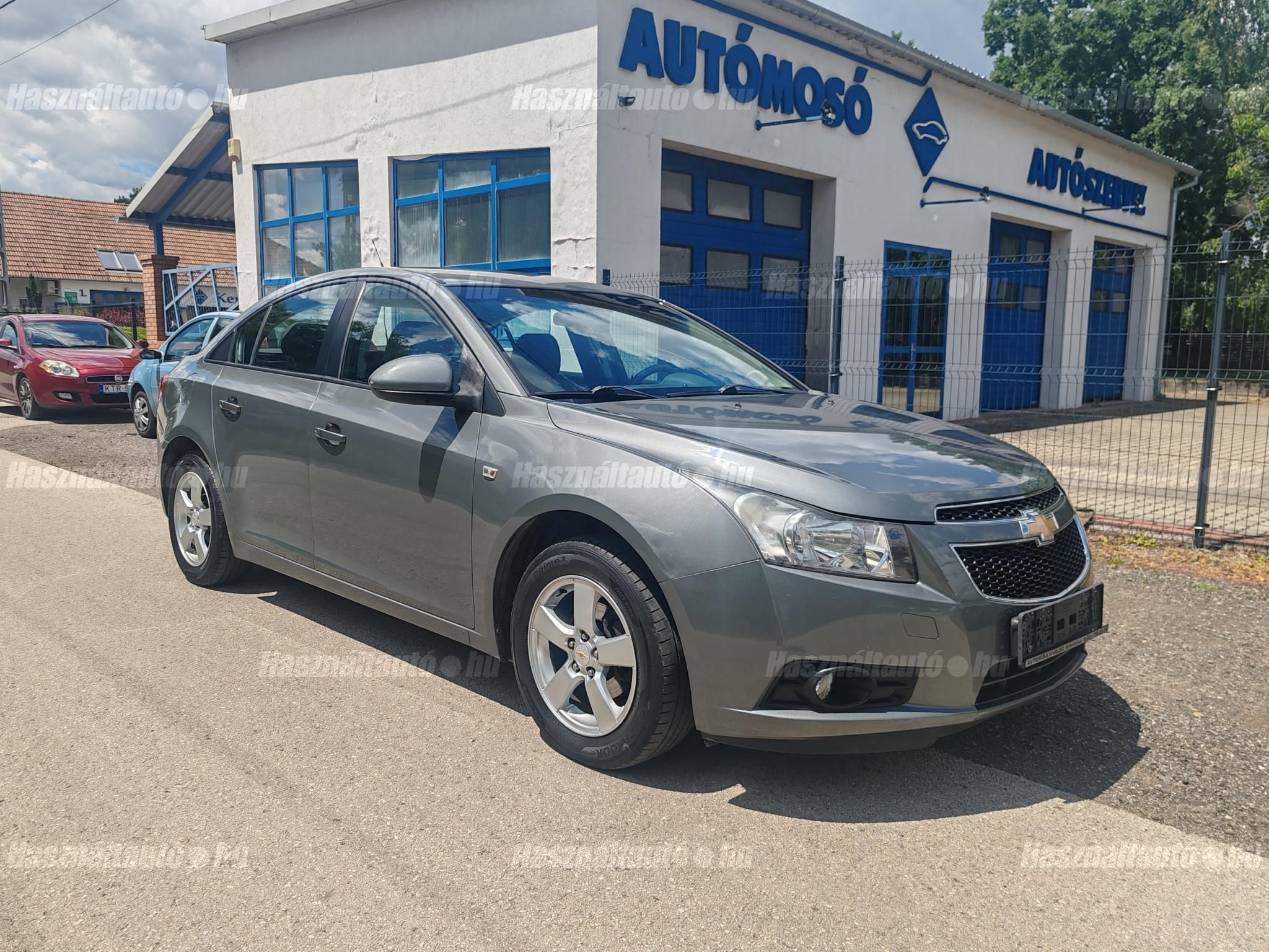 CHEVROLET CRUZE 2010/3 - 1