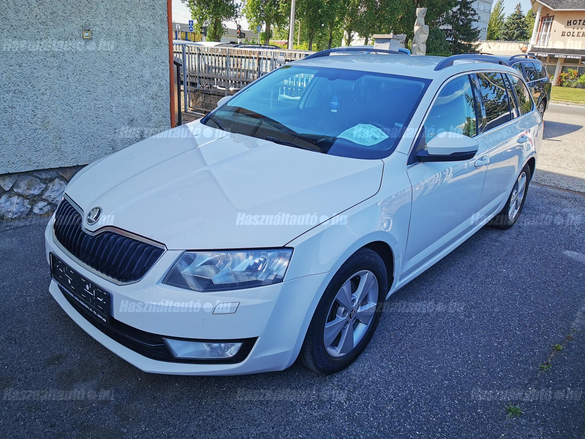 SKODA OCTAVIA 2016/11 - 1