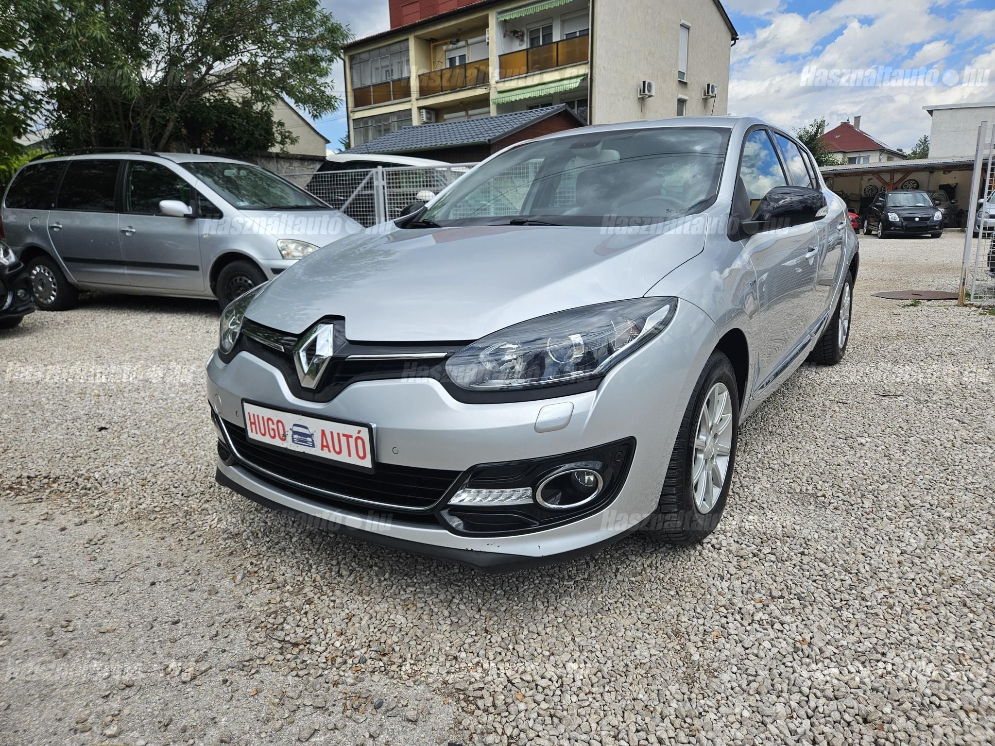 RENAULT MEGANE 2015/4 - 1