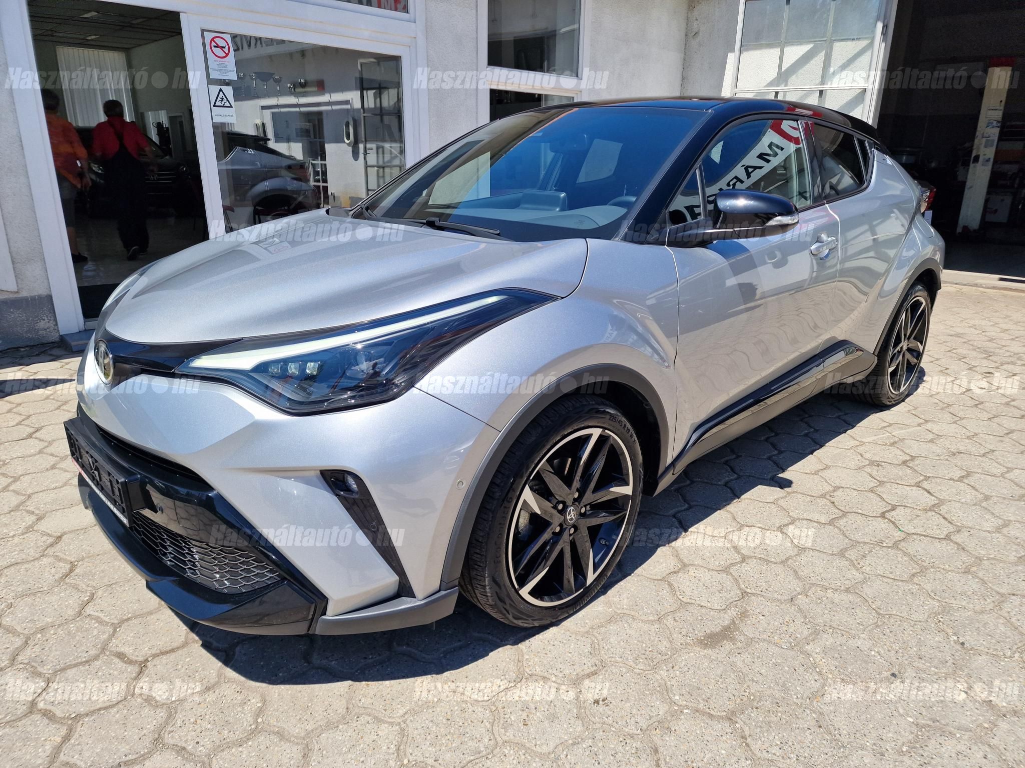 TOYOTA C-HR 2022/8 - 1