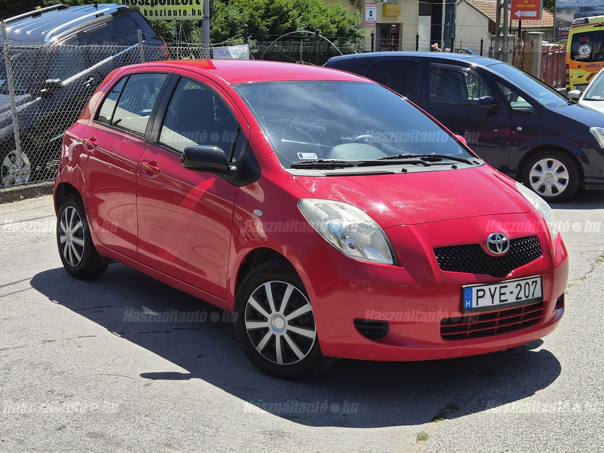 TOYOTA YARIS 2007/12 - 1