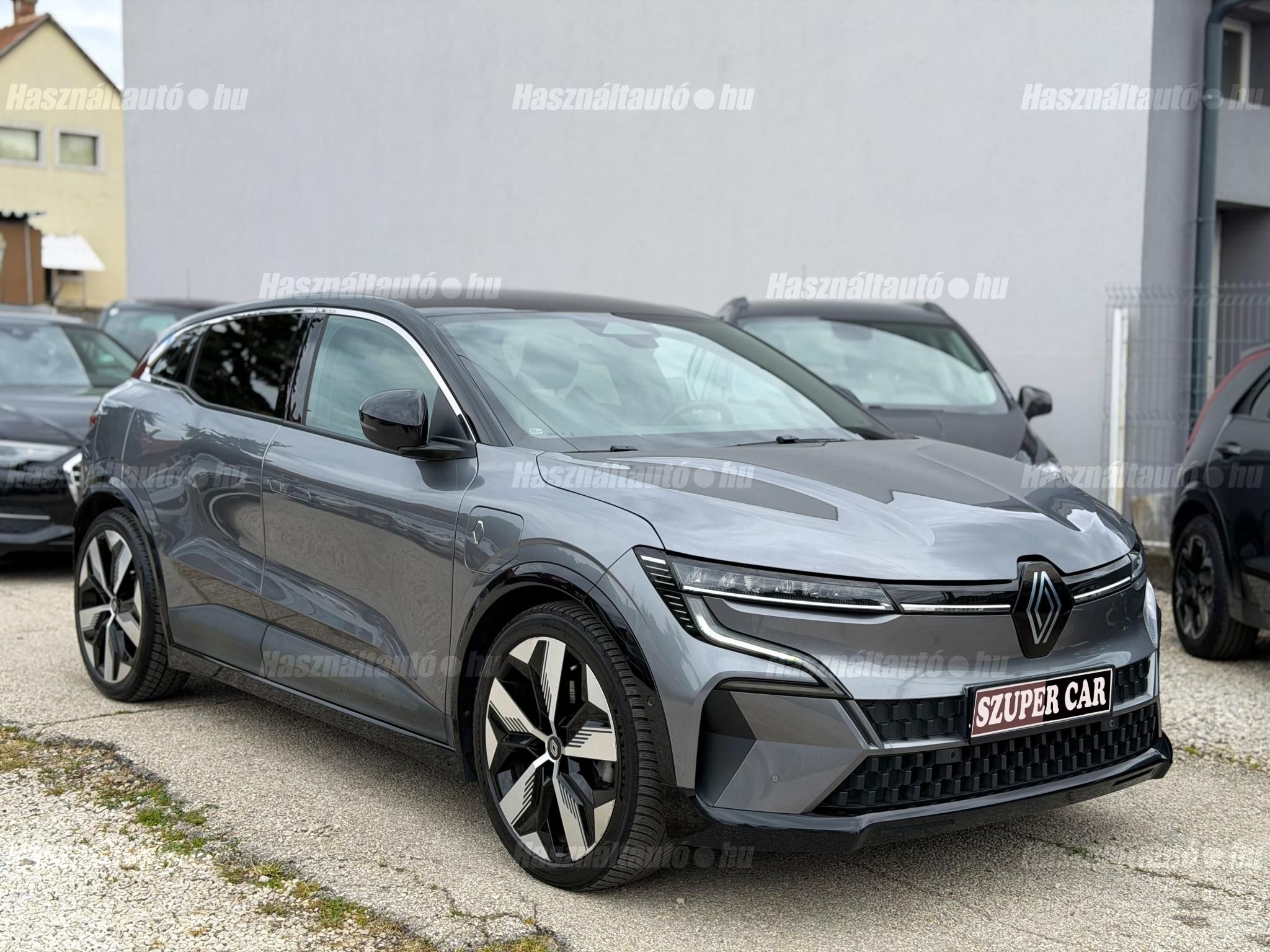 RENAULT MEGANE 2022/11 - 1