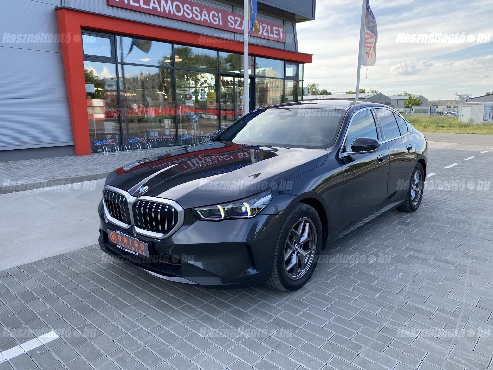 BMW 520 2024/2 - 1