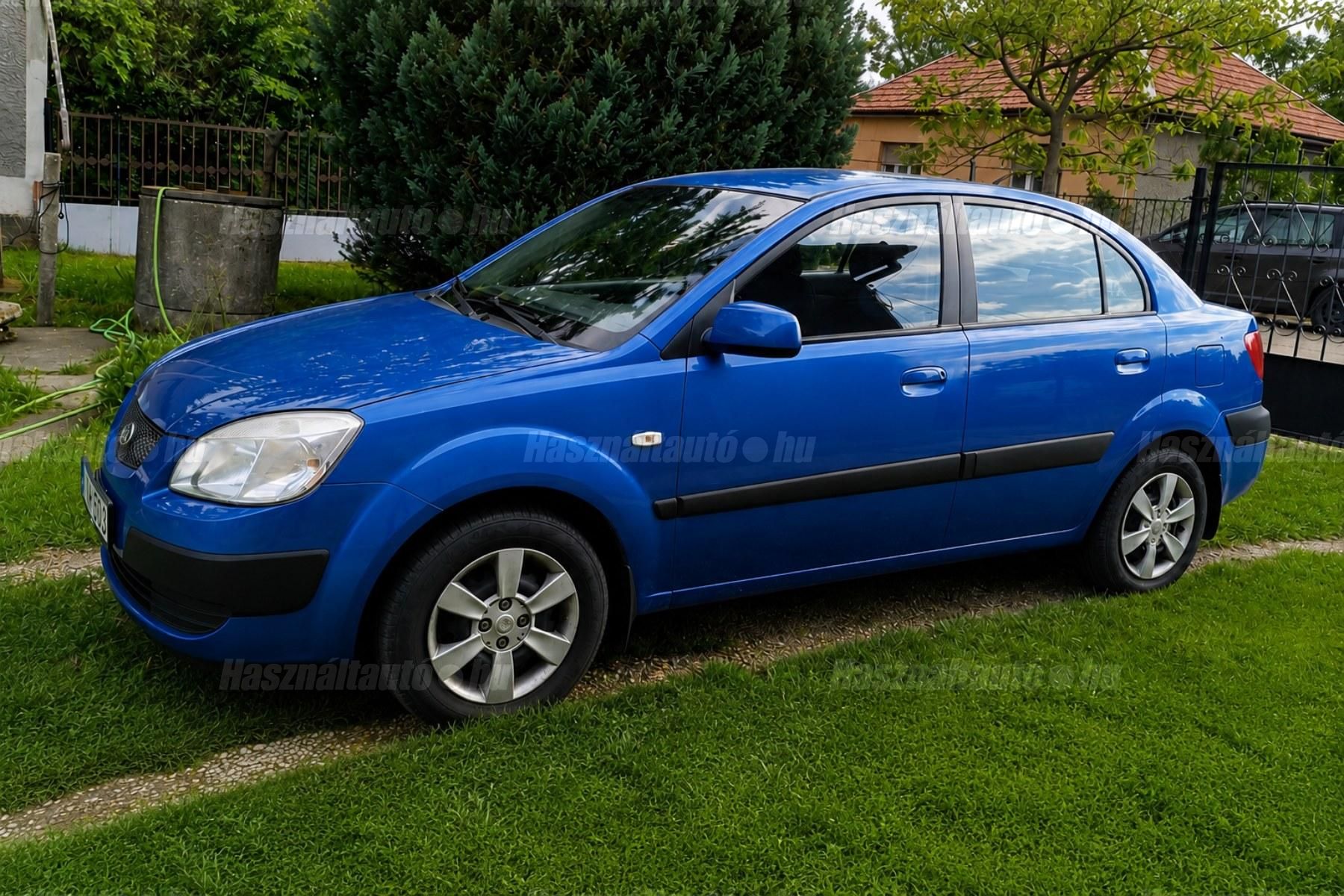 KIA RIO 2006/8 - 1