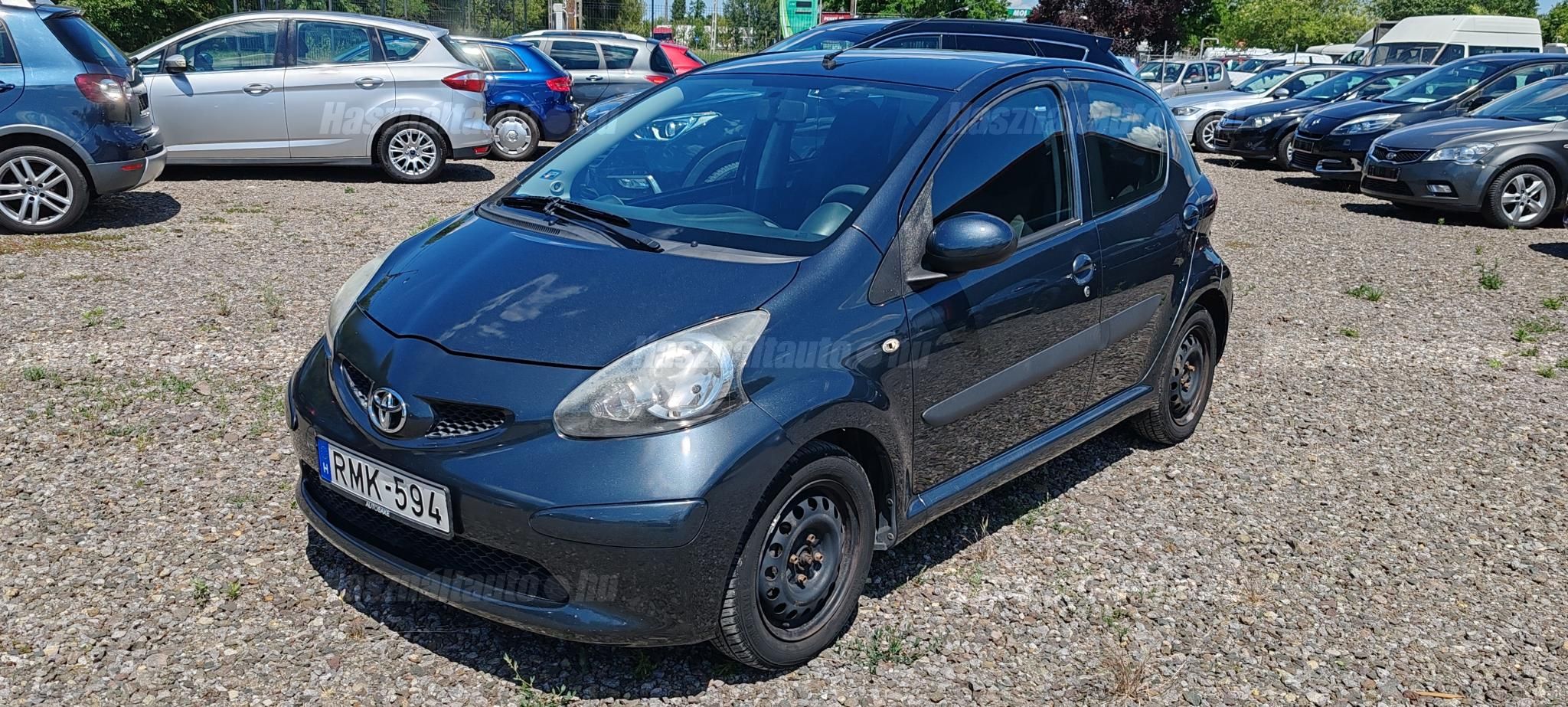 TOYOTA AYGO 2008/4 - 1