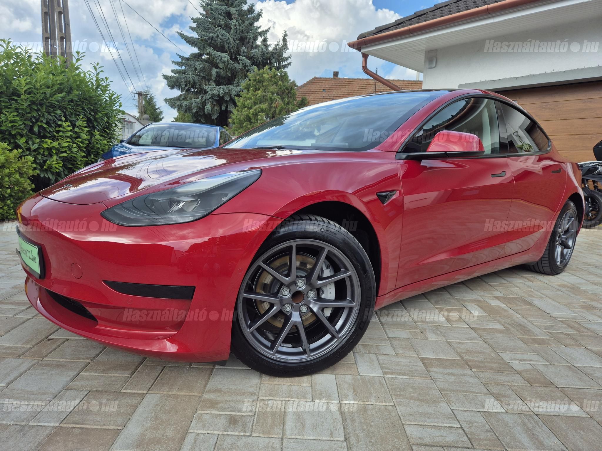 TESLA MODEL 3 2021/10 - 1
