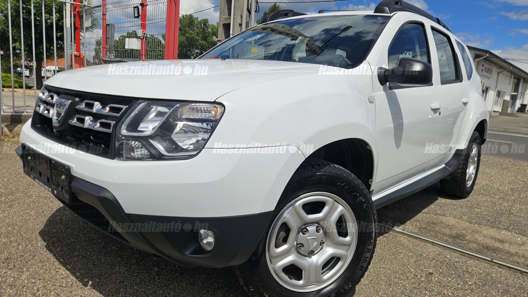 DACIA DUSTER 2017/6 - 1