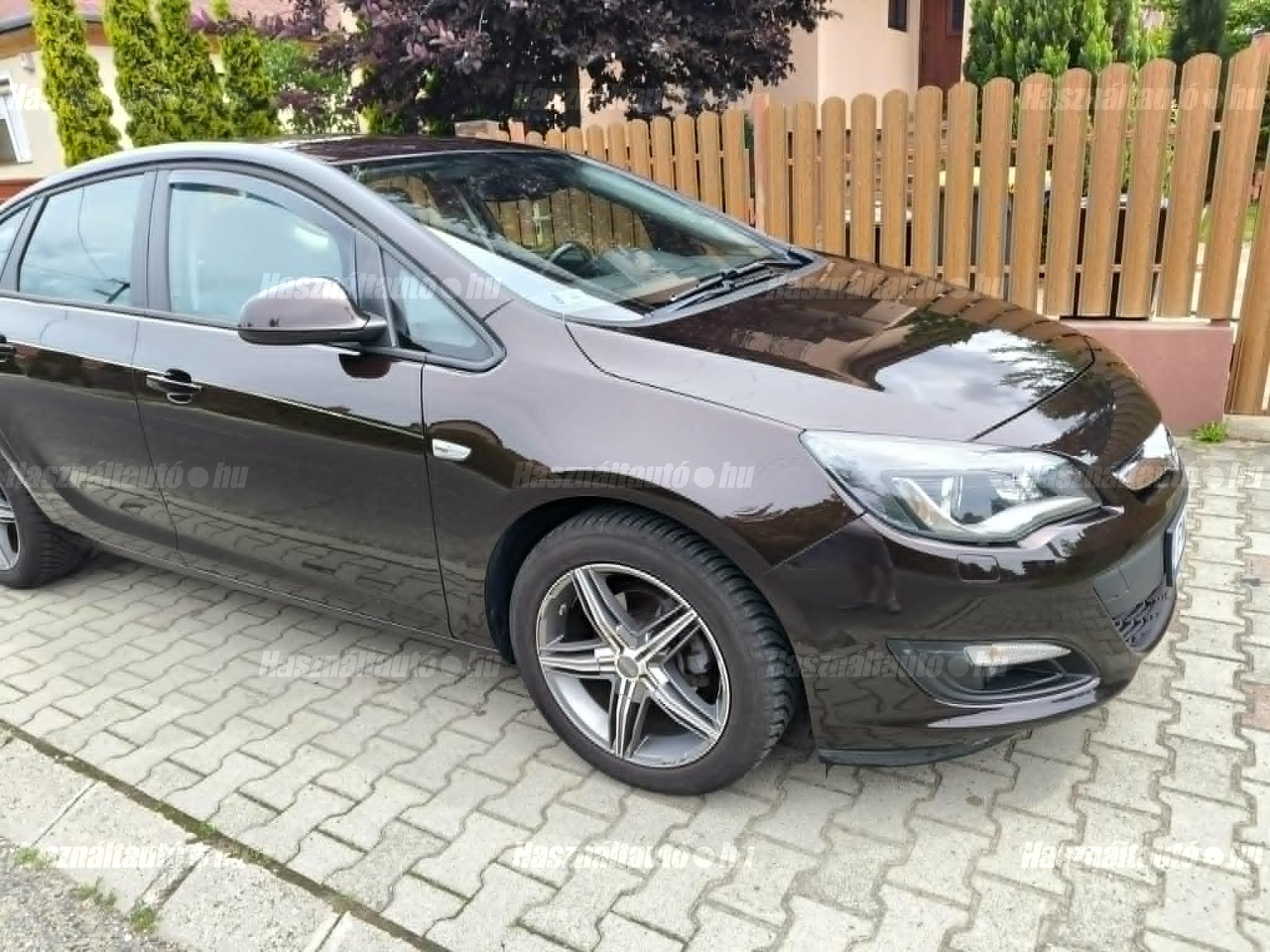 OPEL ASTRA J 2017/11 - 1