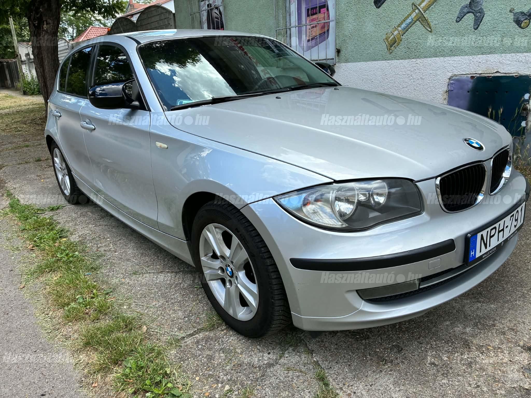 BMW 116 2011/10 - 1