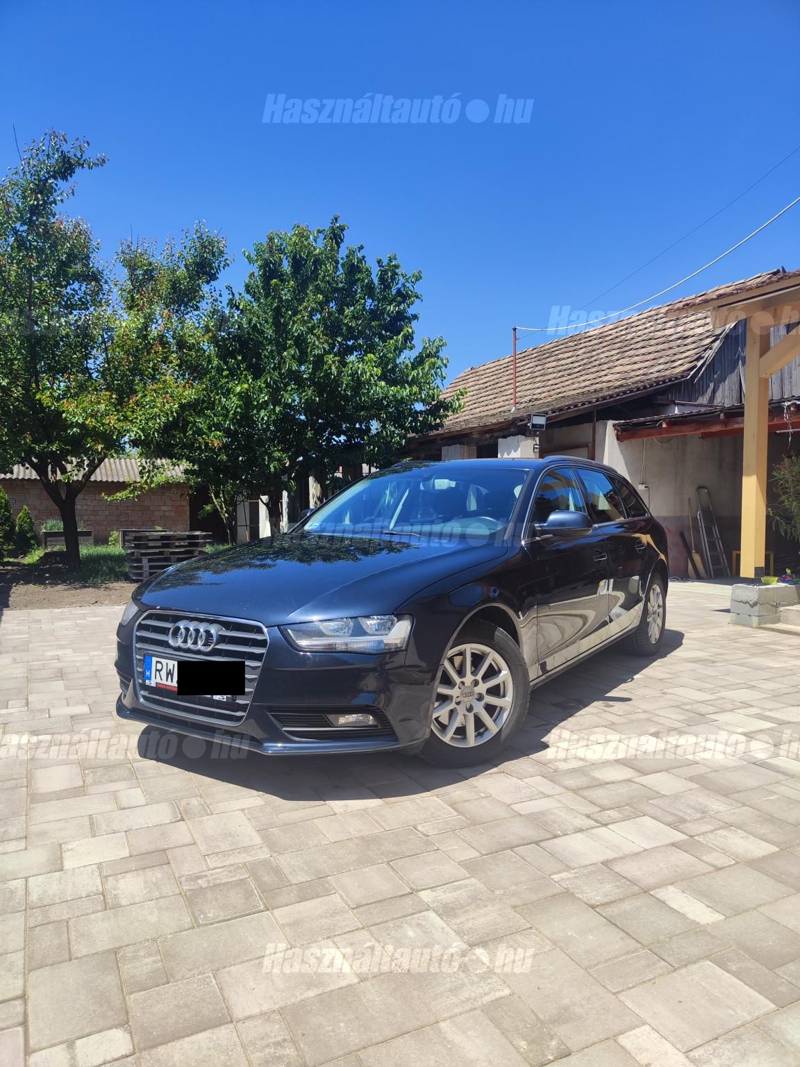 AUDI A4 2012/7 - 1