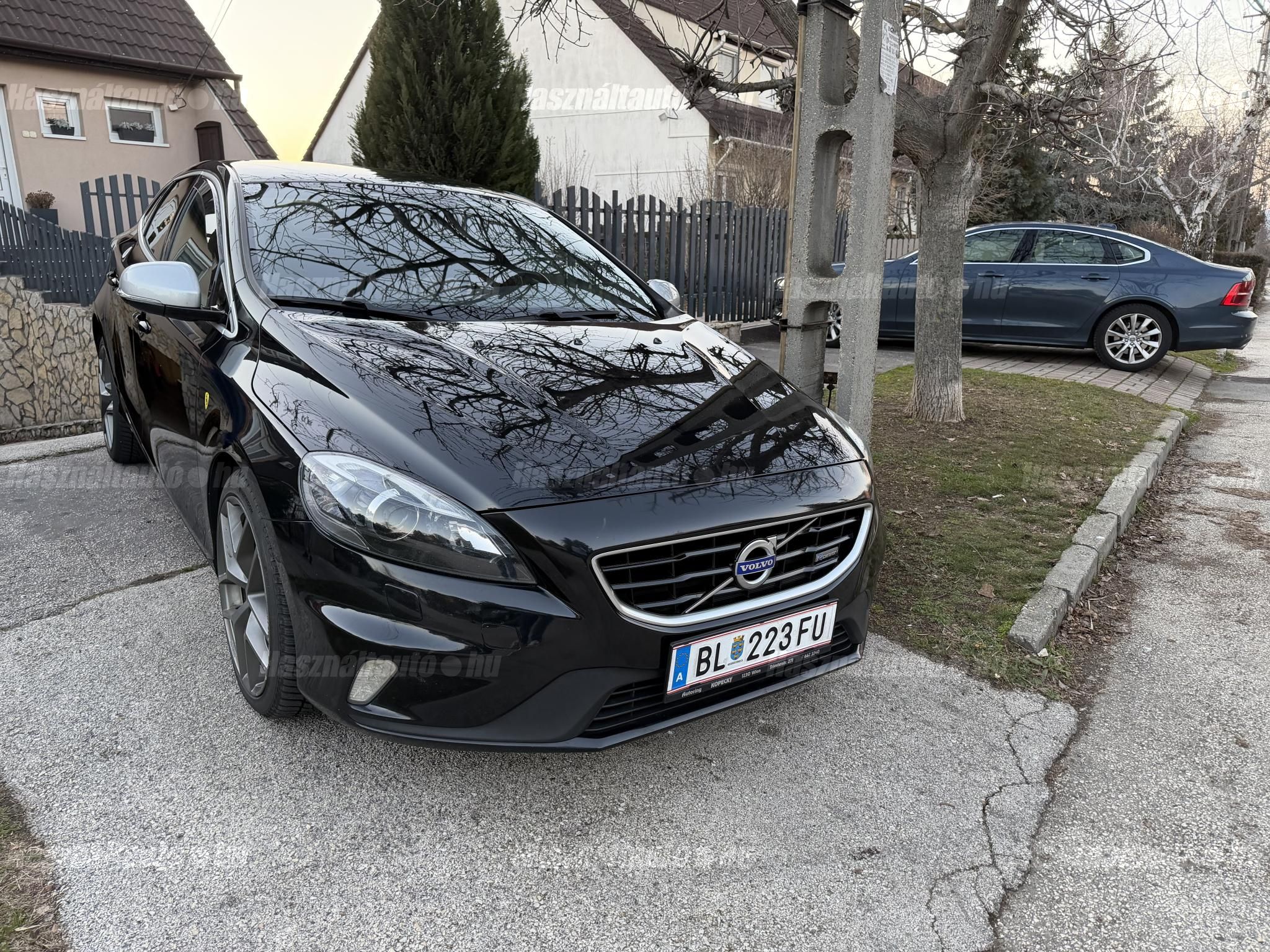 VOLVO V40 2016/1 - 1