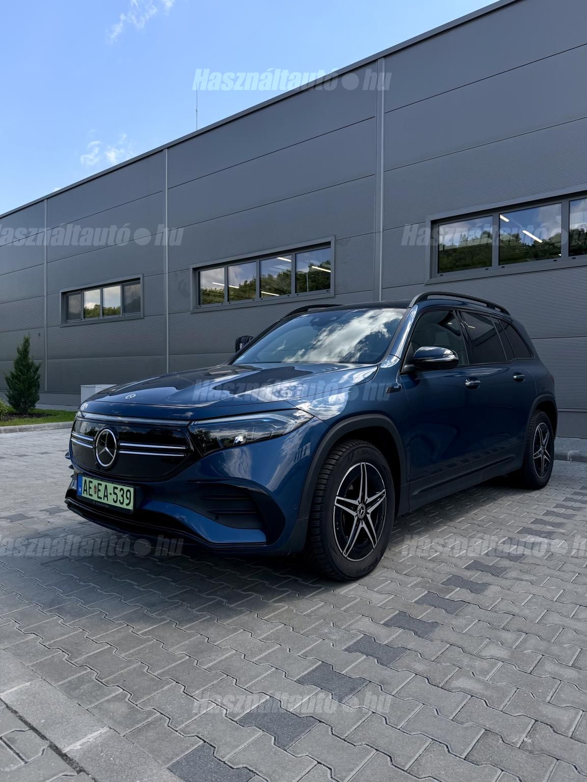 MERCEDES-BENZ EQB 2023/1 - 1