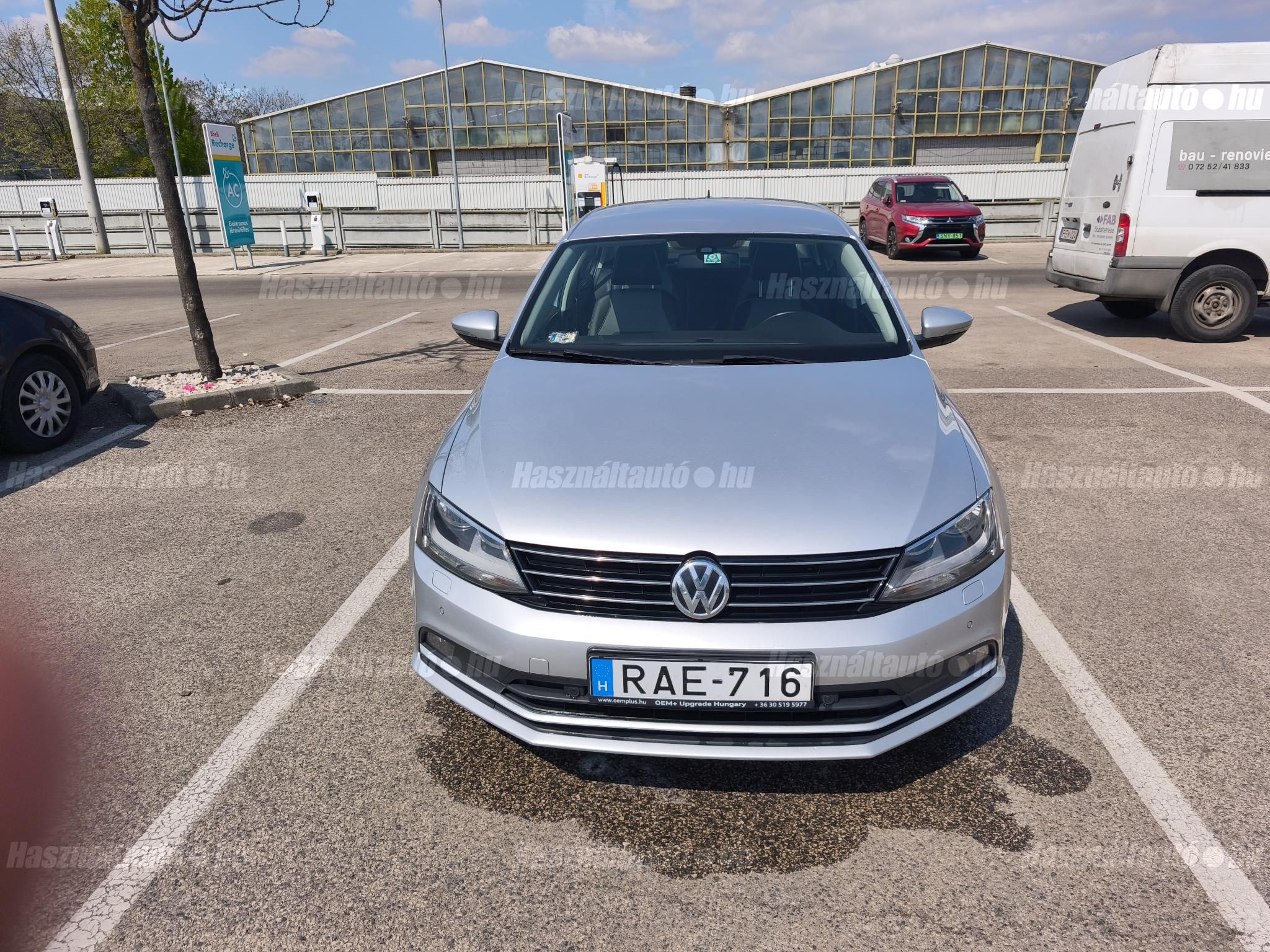 VOLKSWAGEN JETTA 2018/8 - 1
