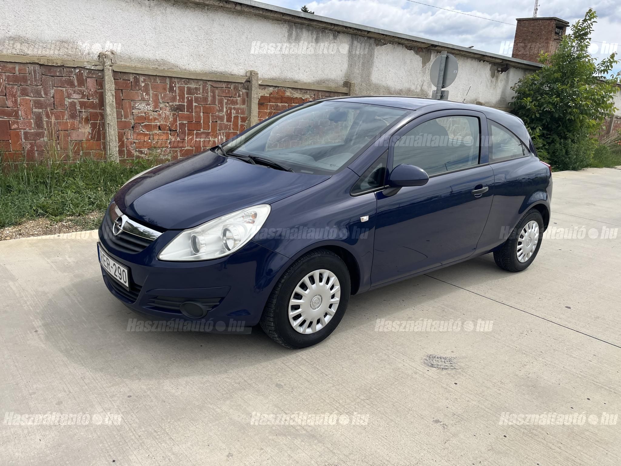 OPEL CORSA D 2010/2 - 1