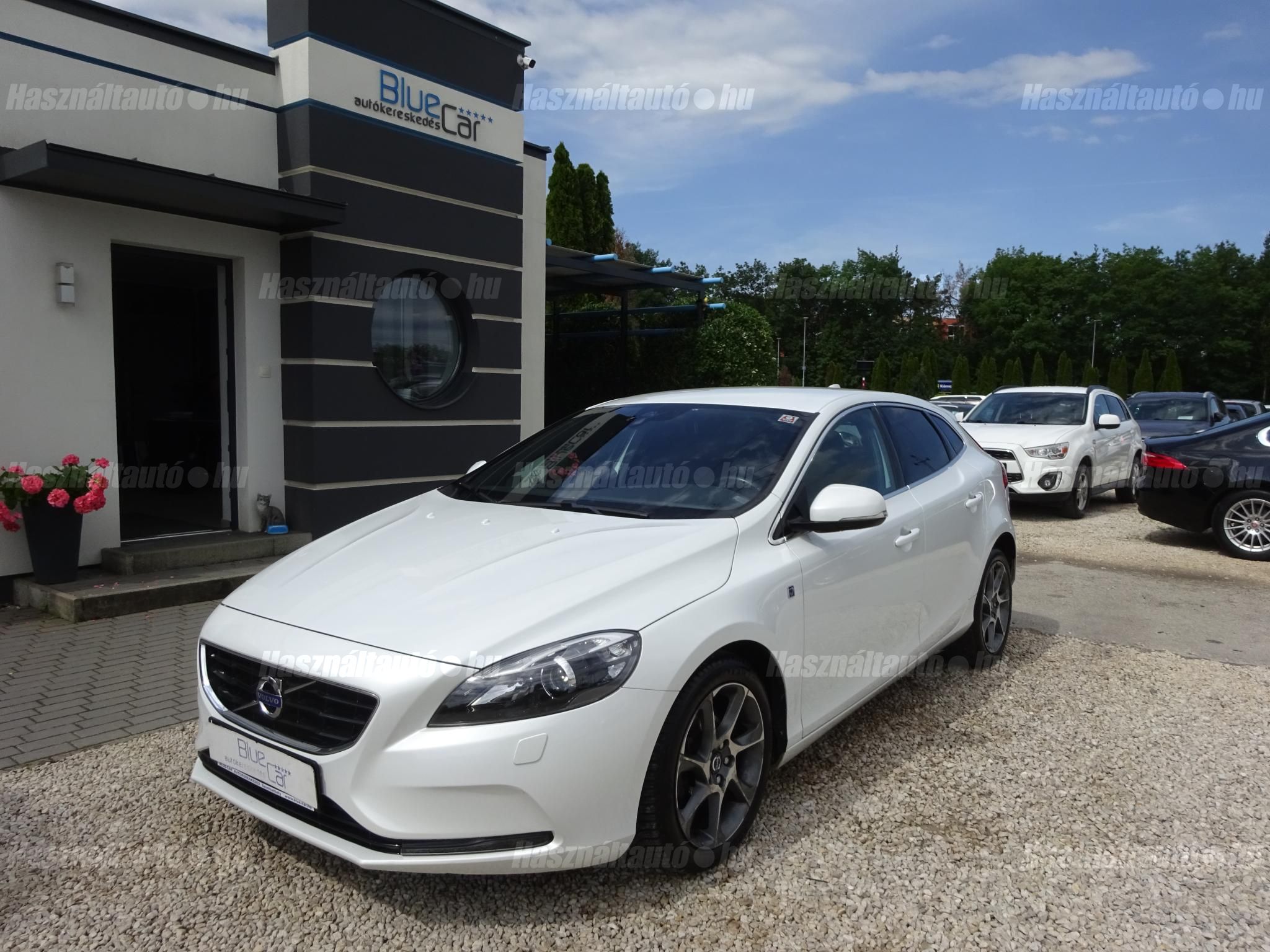 VOLVO V40 2015/7 - 1