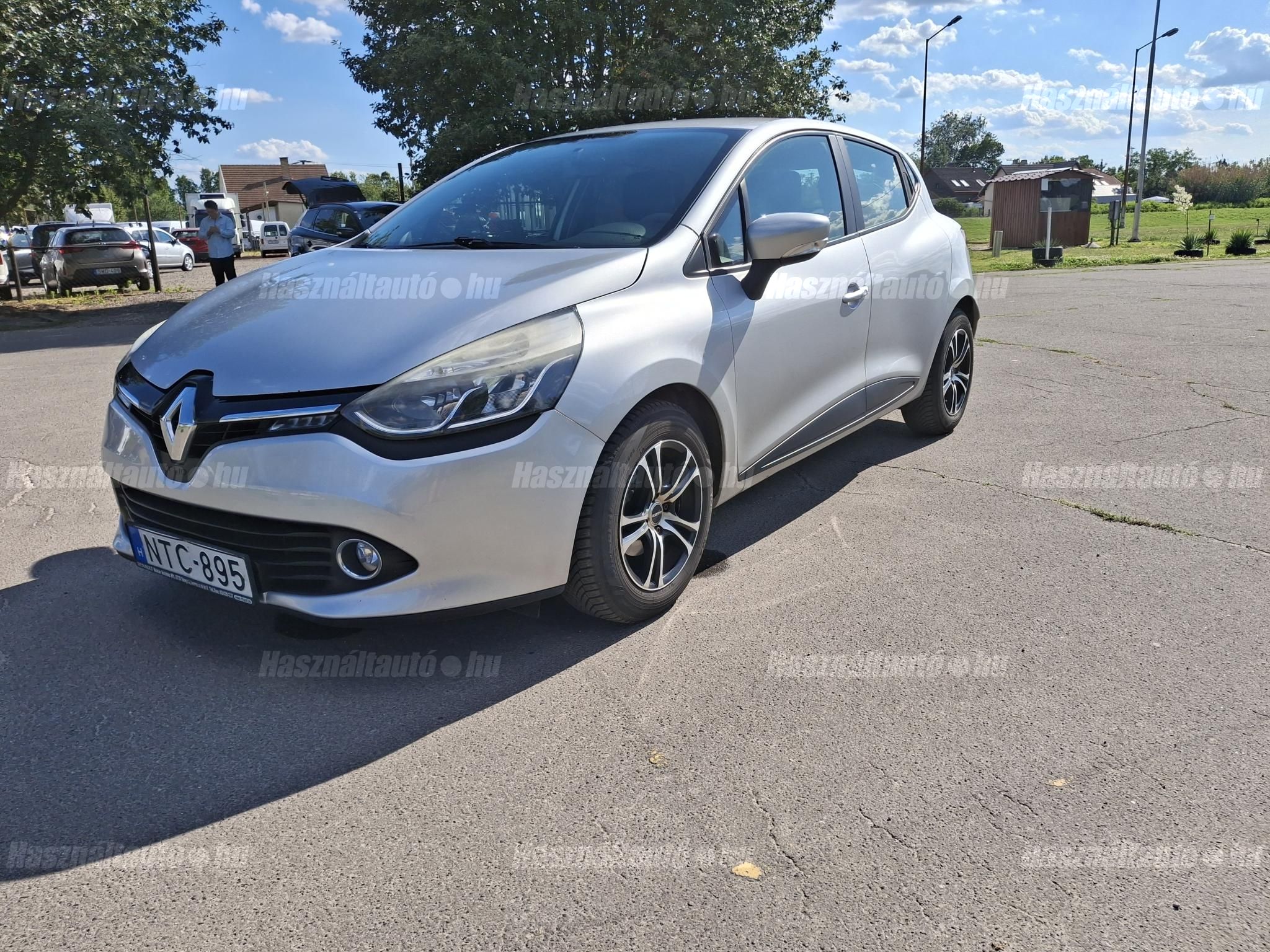 RENAULT CLIO 2016/6 - 1