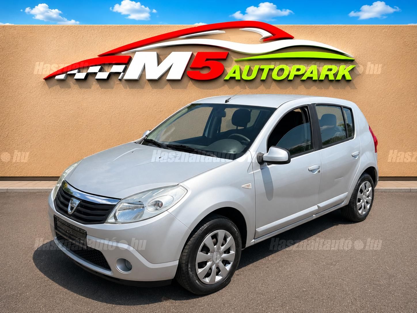 DACIA SANDERO 2012/4 - 1